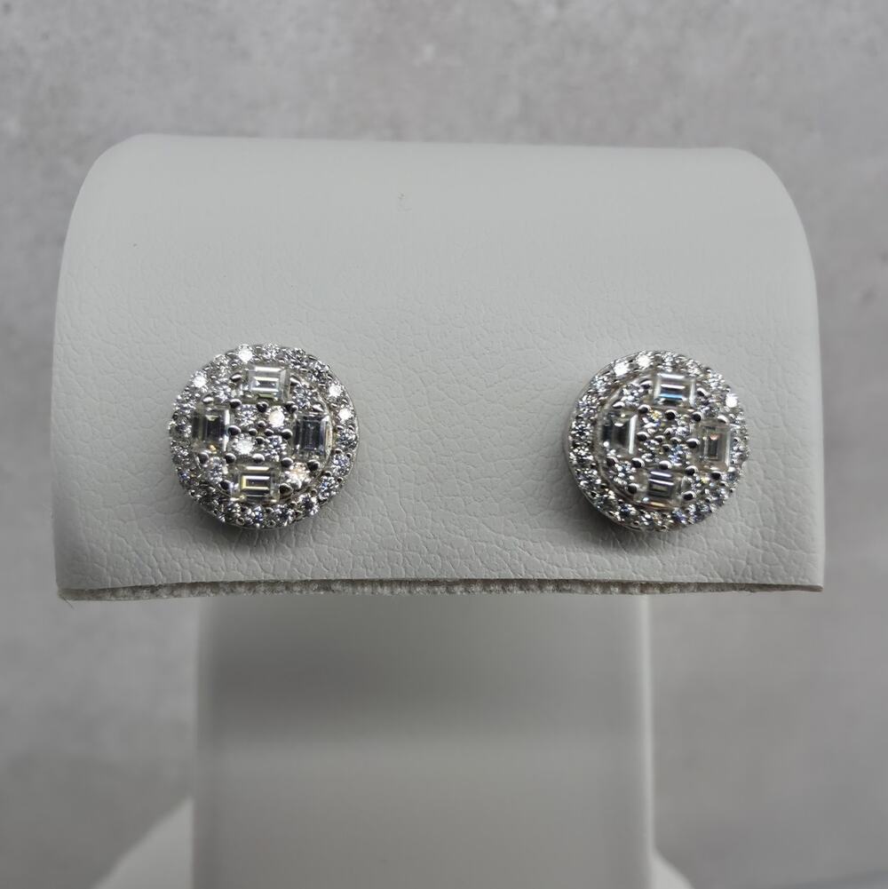8.3mm 0.93ctw Moissanite Baguette Stud Earrings 925 Silver Screw Back w/ GRA